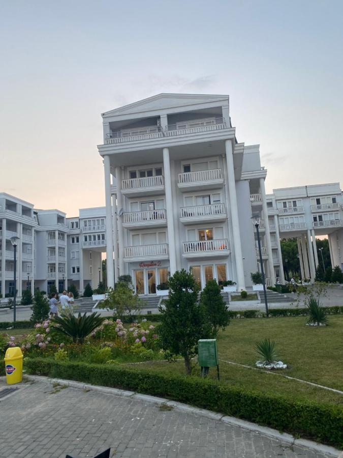 Private Seaside Apartment In Grand Europa Complex Velipoja
